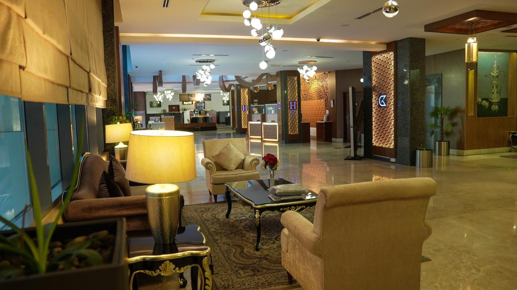 Golden Tulip Headington Hotel Muscat Exterior photo