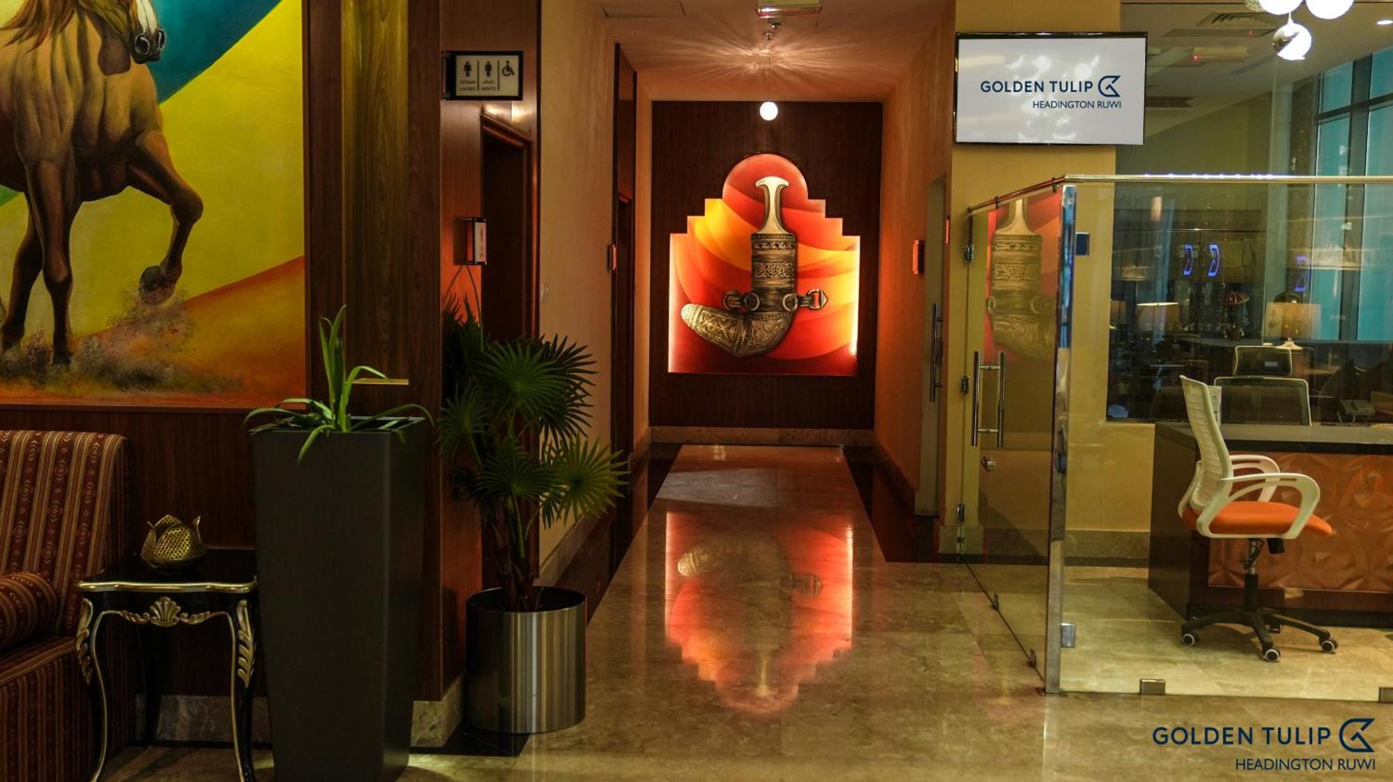 Golden Tulip Headington Hotel Muscat Exterior photo